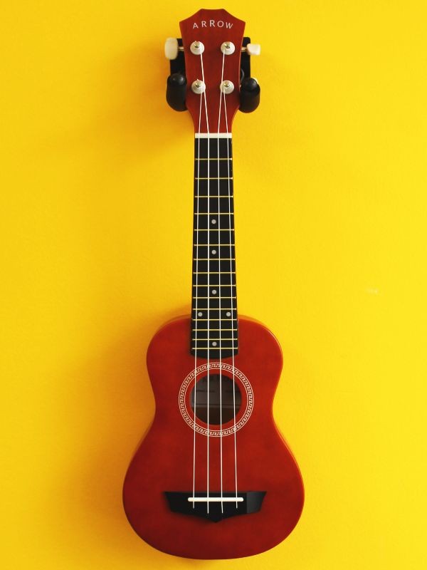 Arrow PB10 NT Soprano Ukulele Set